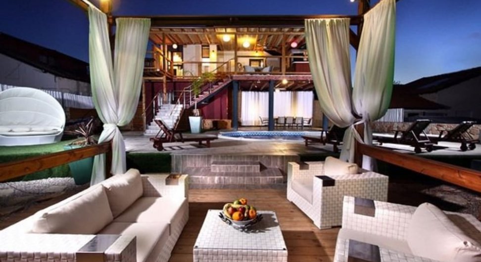 וילה מקסים בחוסן