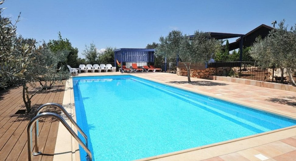 וילה על הקצה