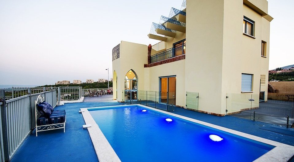 אחוזה בכרמים