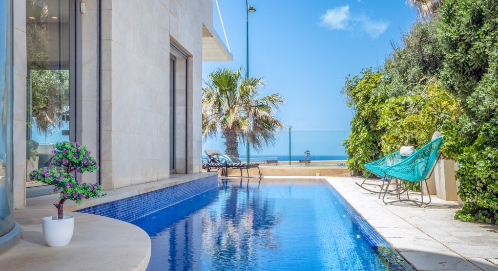 וילה רינה על הים