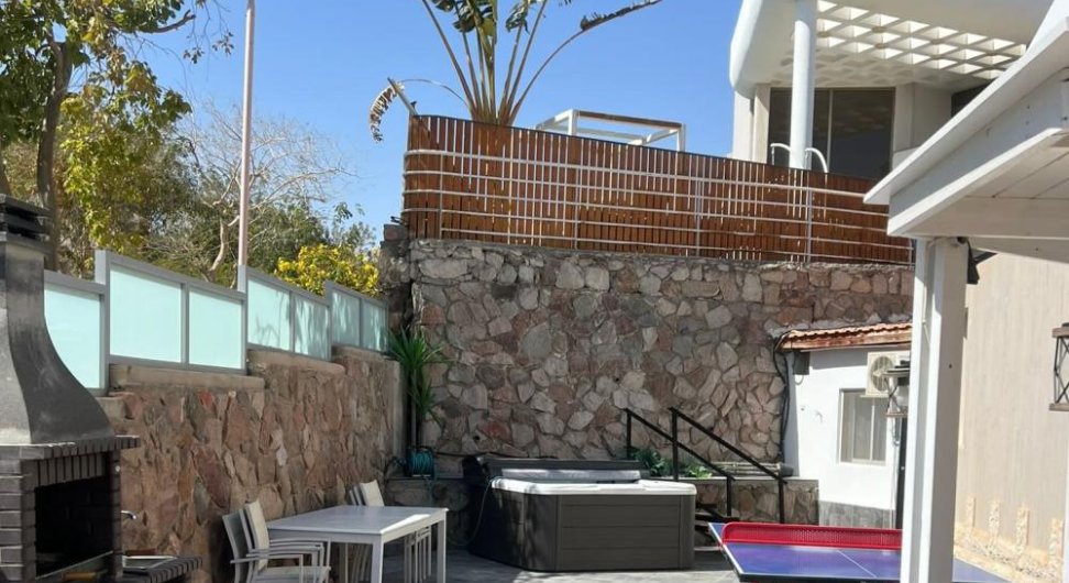 וילה לבדיקה