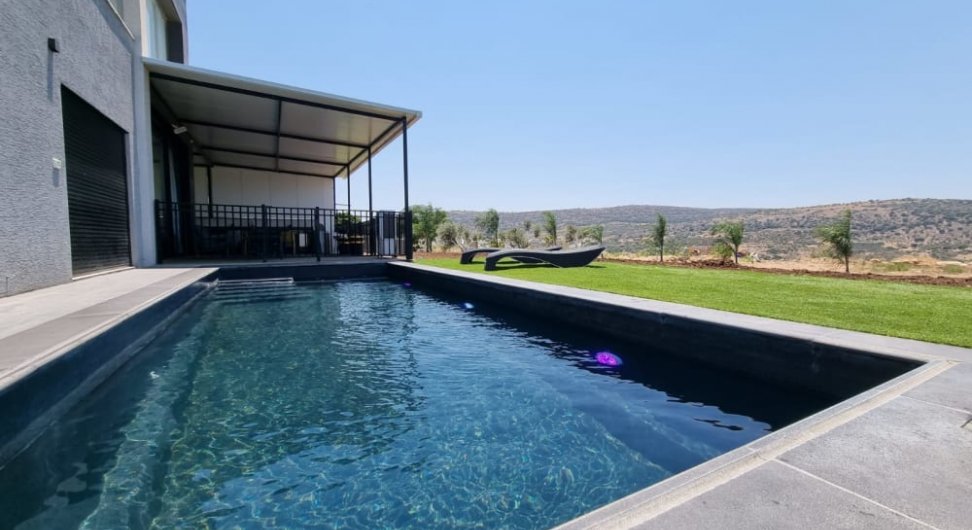 אחוזת מיתרים