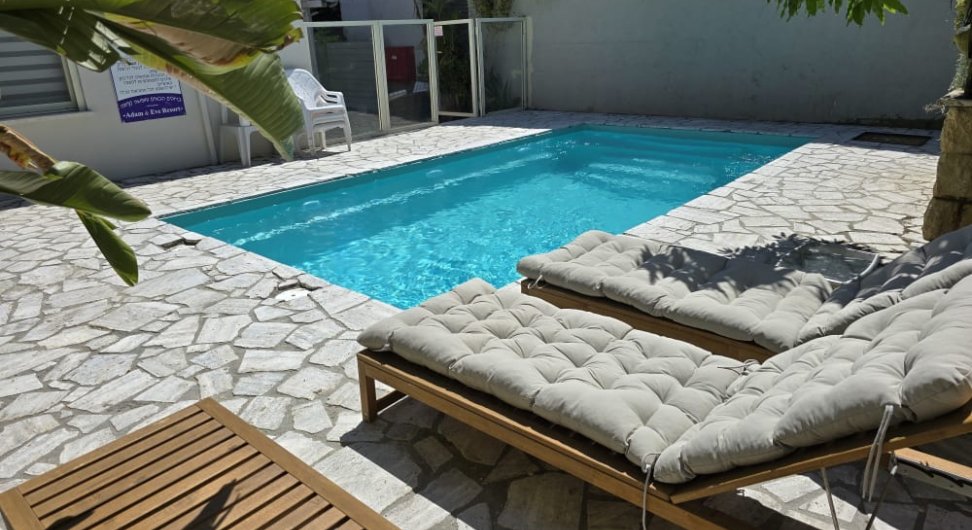 אדם ואיב ריזורט