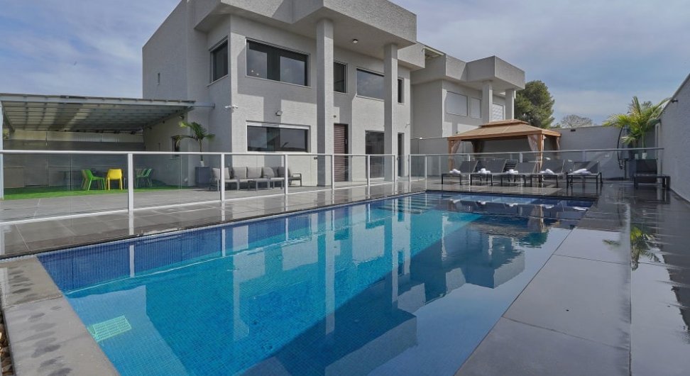 אחוזת אסתובן