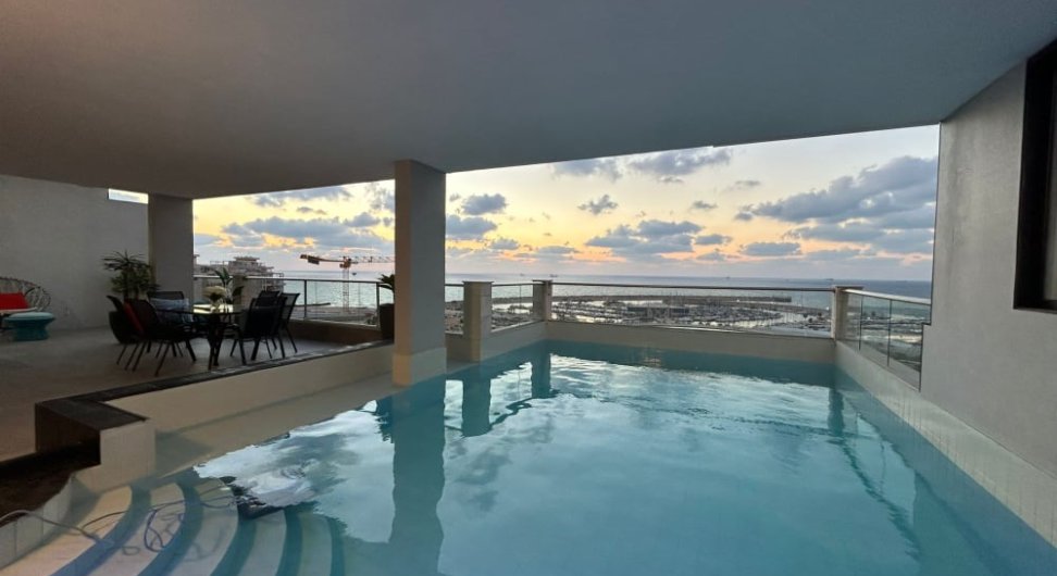 פנטהאוז מרינה